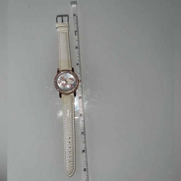 Hello Kitty Vintage watch - Picture 4 of 4